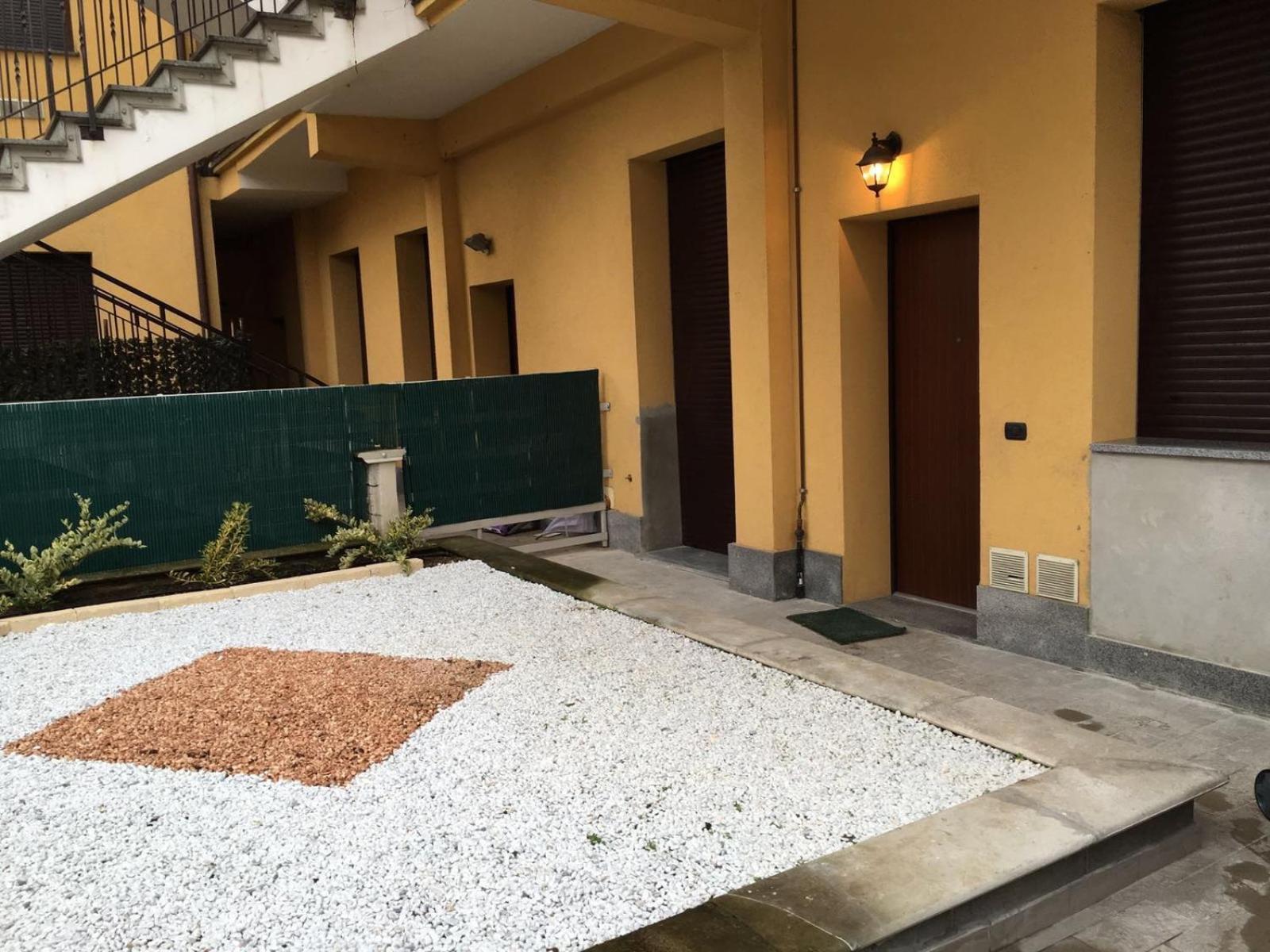 Affittacamere Italia Leonardo Rho Bagian luar foto